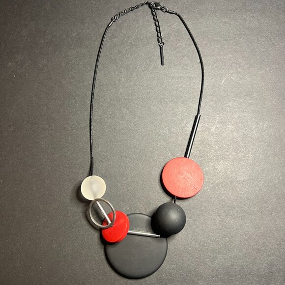 Boho Bohemian Black & Red Abstract Wooden Disc Bubble Charm Necklace 19 - 22" - Picture 4 of 4